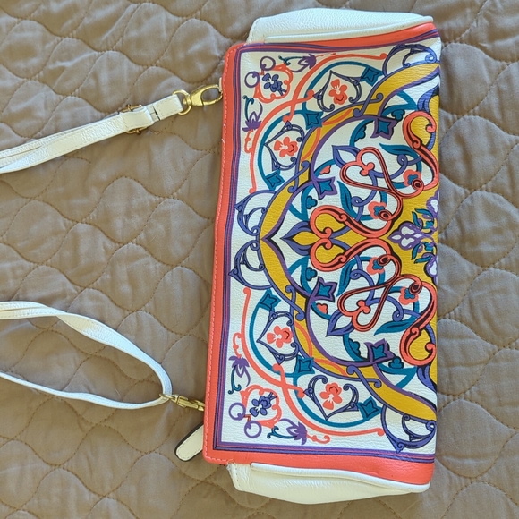 Nicole Miller white bag with colorful scroll design - Picture 4 of 4